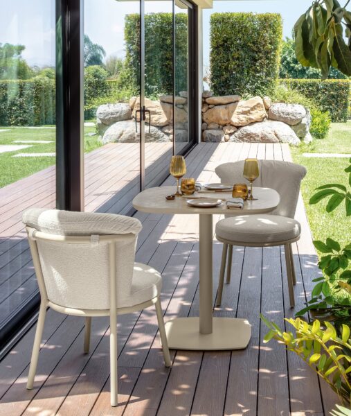 James Table à manger 80×80 1